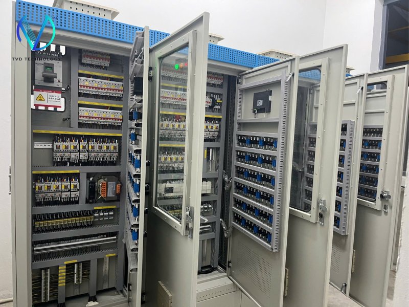TVD TECH - Đơn vị thiết kế, sản xuất tủ điện uy tín
