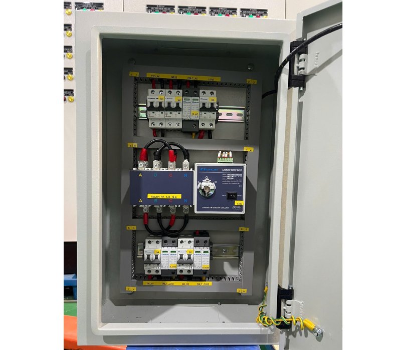 Cấu tạo tủ điện hybrid